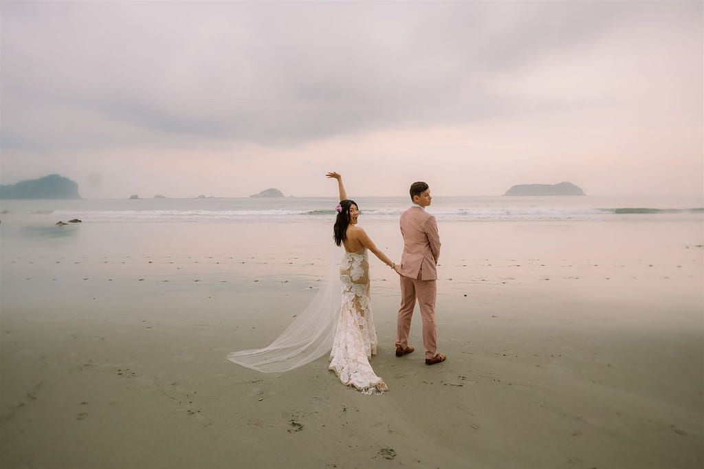 Manuel Antonio beach Wedding