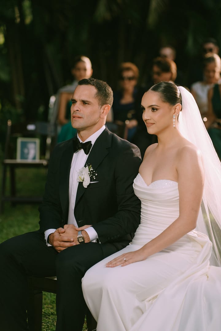 Wedding celebration moment at Entre Palmas San Jose